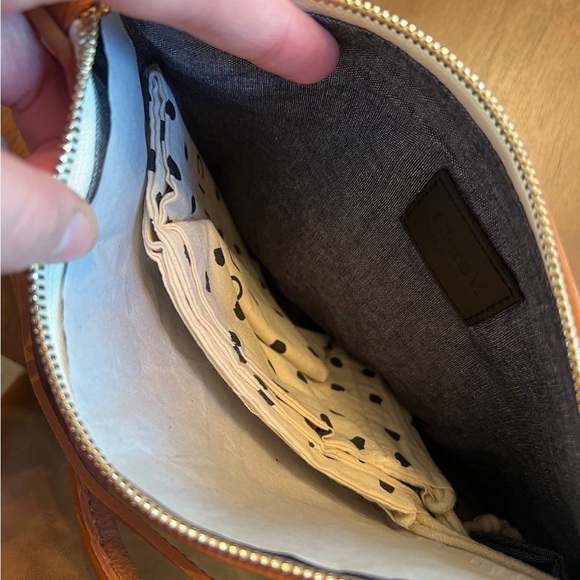 (Pending sale) Clare V Petit Moyen Natural & Cream Woven Checker - Picture 6 of 8